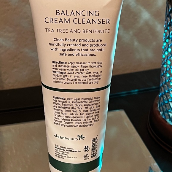 Clean Beauty BALANCING
CREAM CLEANSER TEA TREE AND BENTONITE brand new 8 oz - Picture 6 of 6